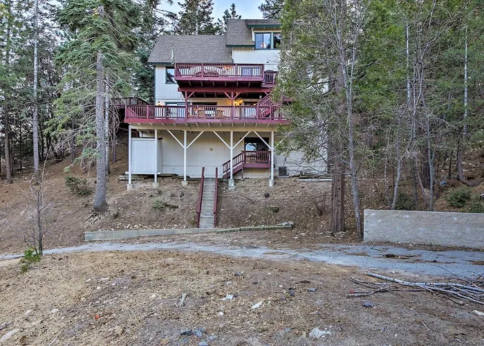 Spacious Lake Arrowhead Home W/ 2 Decks & Views